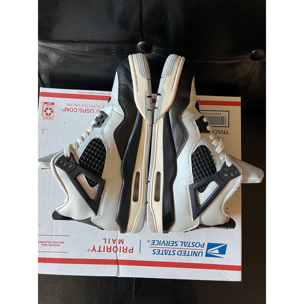 Air Jordan 4 Retro GS Platinum Gold - Picture 5 of 7